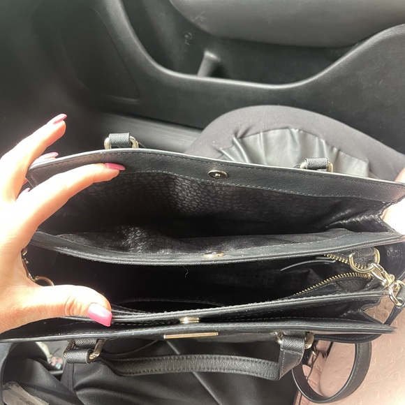 Kate Spade ♠️ - Picture 3 of 6